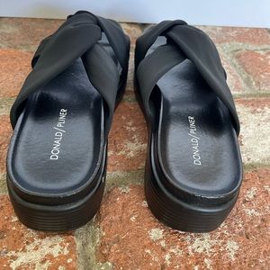 Donald Pliner Mules